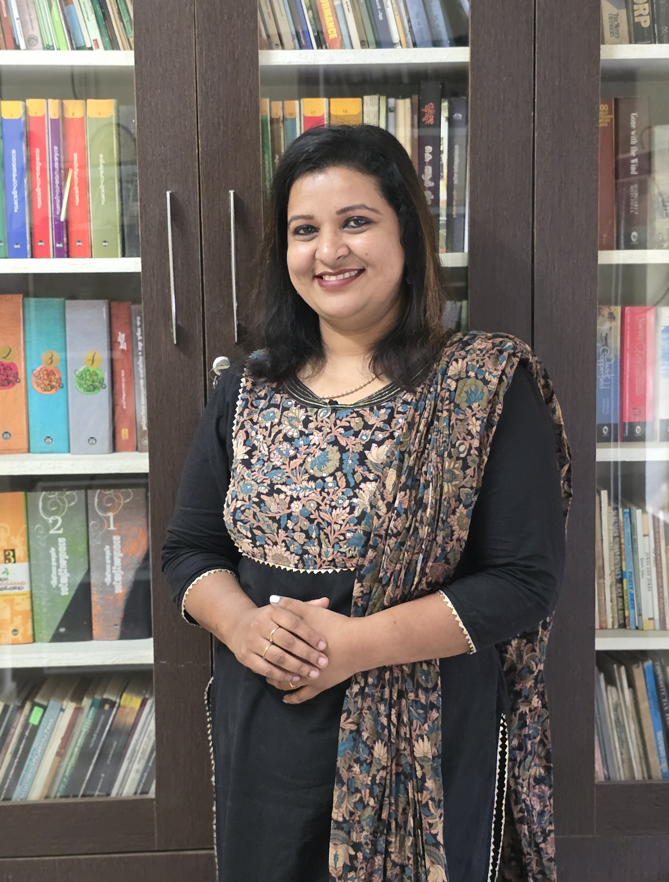 Linda R in discussion